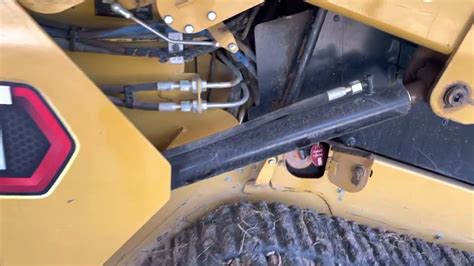 cat 259d skid steer hydraulic fluid|cat hydraulic oil specs.